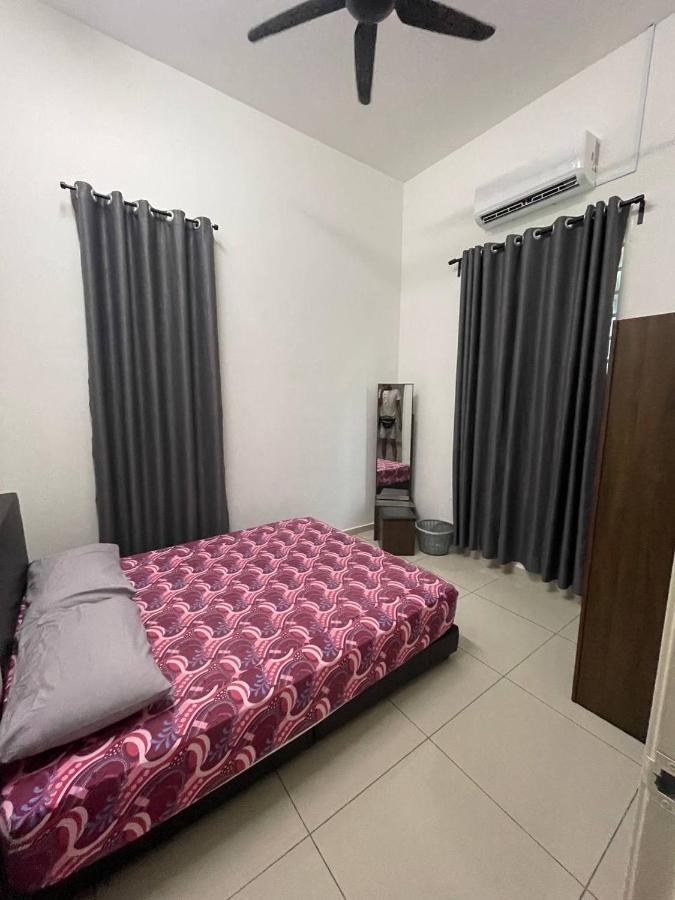 Bungalow Homestay Jasin Perdana Εξωτερικό φωτογραφία