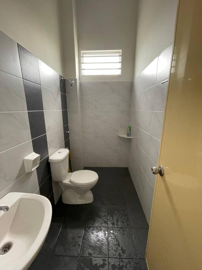 Bungalow Homestay Jasin Perdana Εξωτερικό φωτογραφία